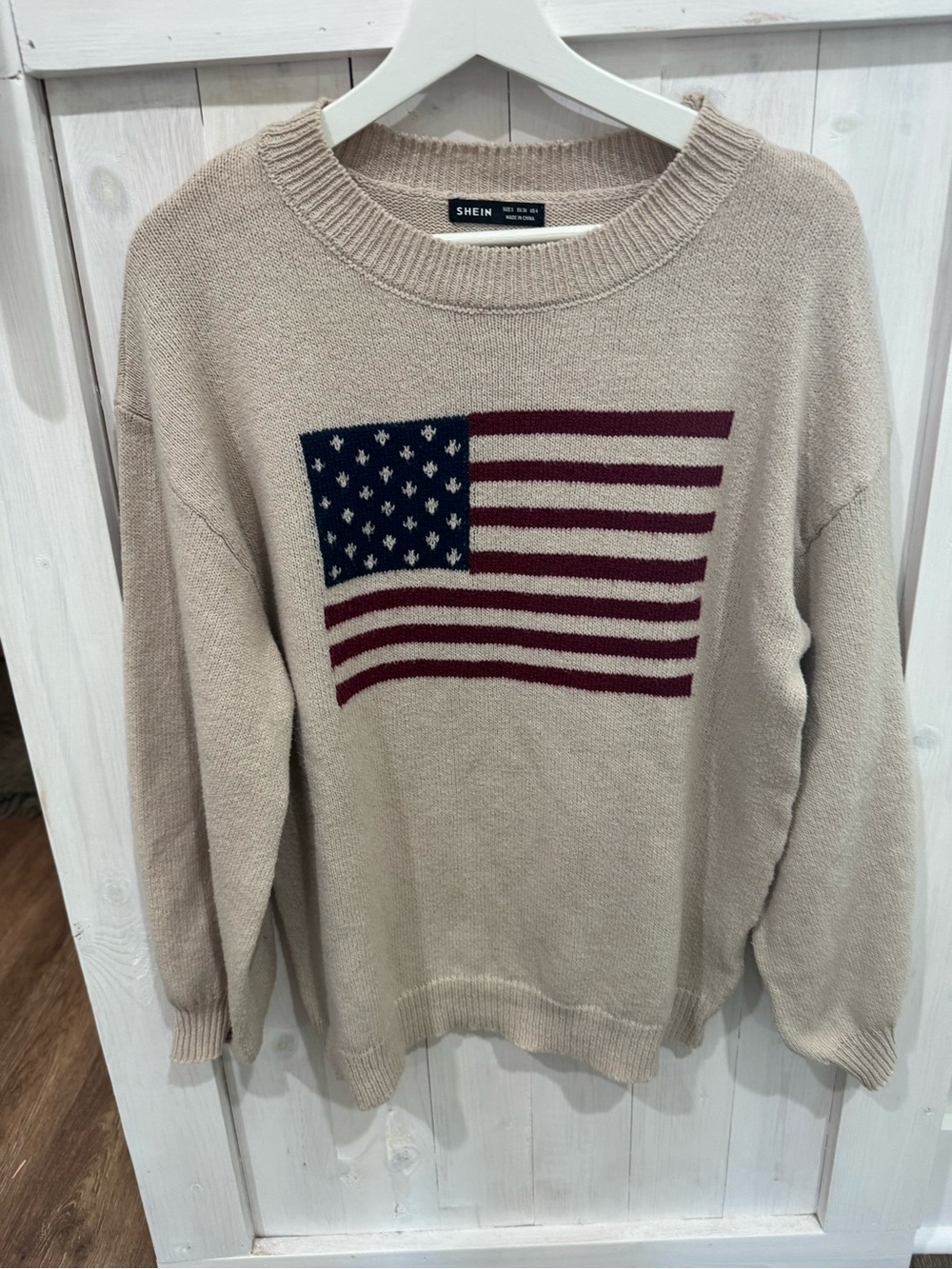 SHEIN Beige Crewneck Sweater with Navy and Burgundy Flag